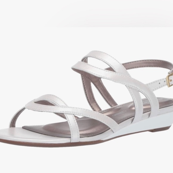 Rockport Shoes - Rockport Women’s Zandra Anklestrap Pearl Sandals Size 8 TotalMotion EUC no box